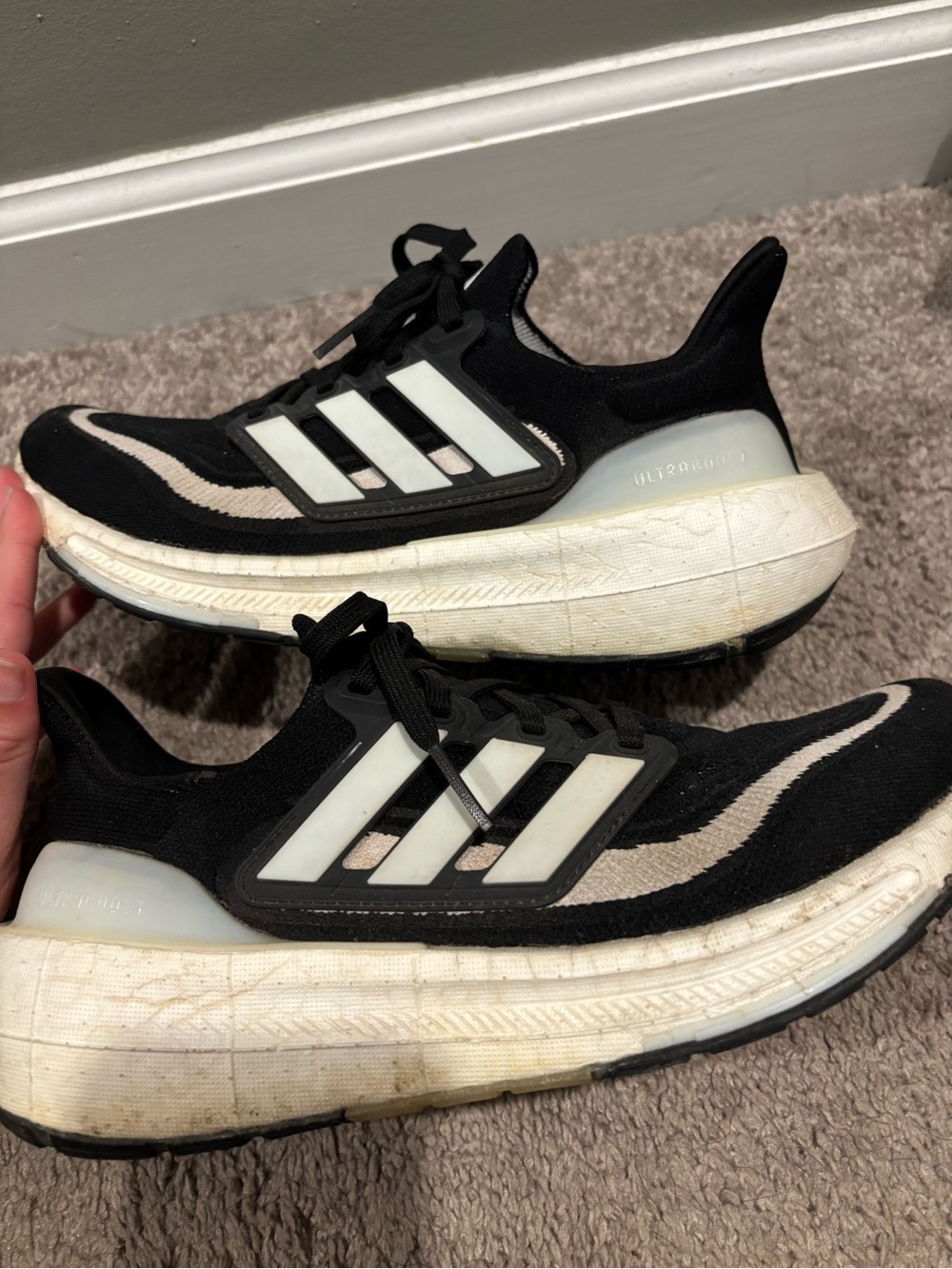 Adidas UltraBoost Light Running Shoes Black / White Women’s Sizs 8 HQ6345 - Picture 7 of 8